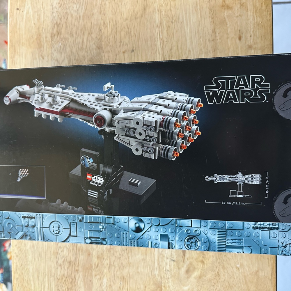 LEGO Star Wars Tantive IV Building Set - Picture 2 of 6